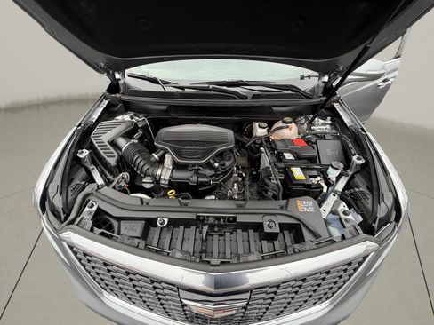 Used 2025 Cadillac XT5 Premium Luxury AWD/4WD image 17