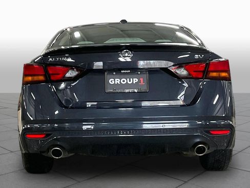 Used 2019 Nissan Altima 2.5 SV FWD image 5