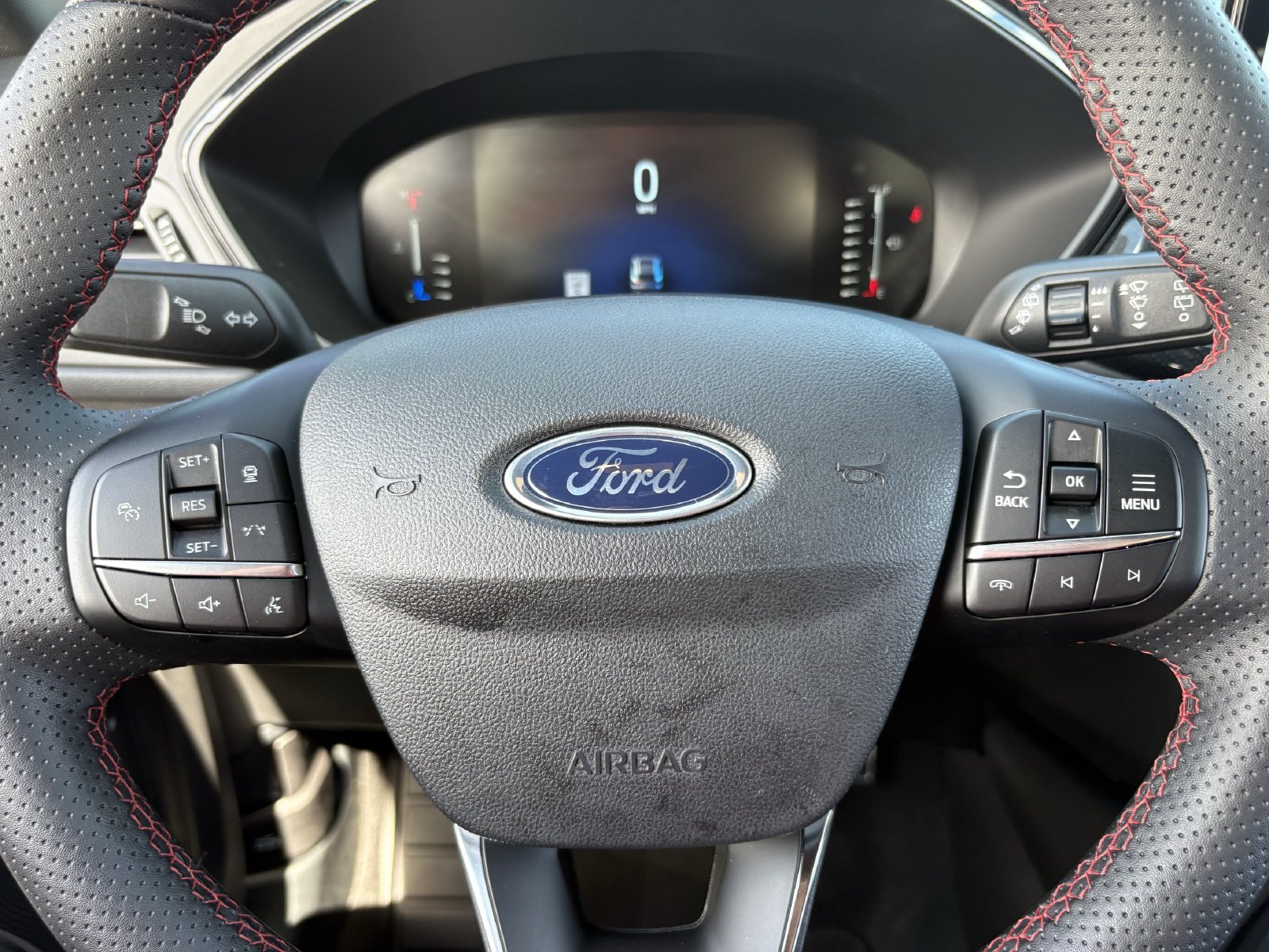 Used 2024 Ford Escape ST-Line w/ Tech Pack #1 FWD image 36