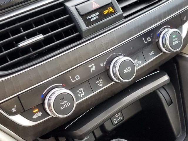 Certified 2018 Honda Accord EX image 18
