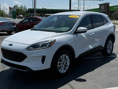 Used 2020 Ford Escape SE image 8
