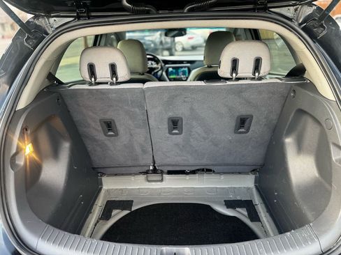 Used 2019 Chevrolet Bolt LT image 10