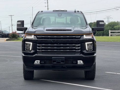 Used 2021 Chevrolet Silverado 2500 LTZ w/ Carhartt Edition AWD/4WD image 2
