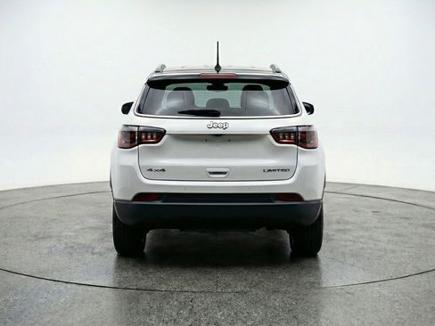 Used 2025 Jeep Compass Limited AWD/4WD image 7
