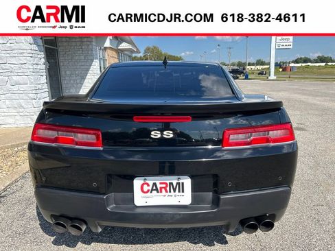 Used 2014 Chevrolet Camaro SS w/ SS Performance Package RWD image 5