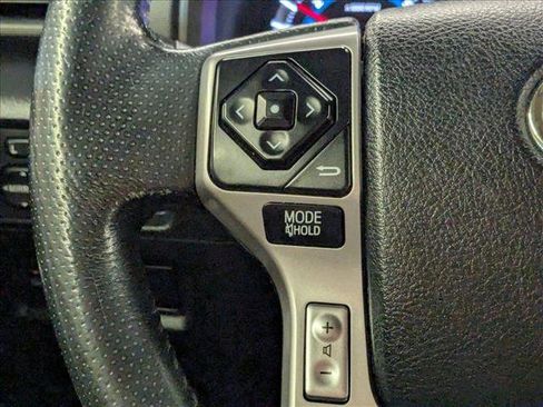 Used 2016 Toyota 4Runner SR5 image 12