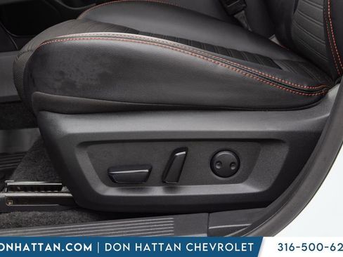Used 2025 Nissan Rogue SV AWD/4WD image 16