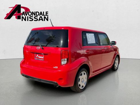 Used 2014 Scion xB FWD image 6