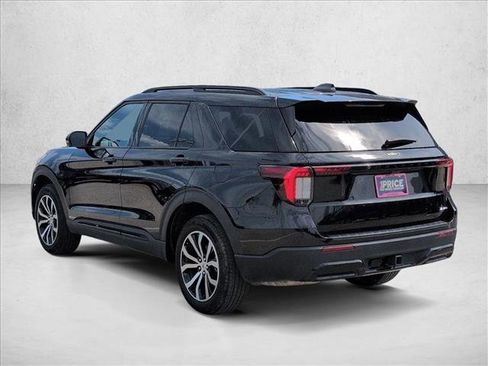 Used 2025 Ford Explorer ST-Line AWD/4WD image 8