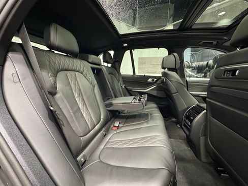 Used 2026 BMW X5 M60i AWD/4WD image 23
