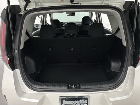 New 2025 Kia Soul LX image 15