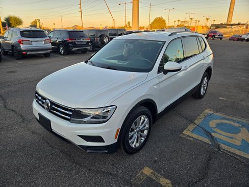 Used 2018 Volkswagen Tiguan S image 6