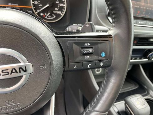 Used 2021 Nissan Rogue SV w/ Premium Package FWD image 17