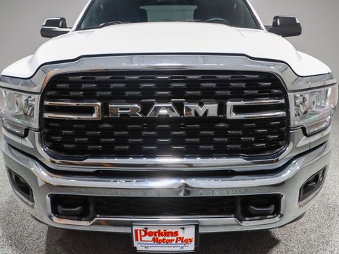 Used 2022 RAM 2500 Big Horn w/ Cold Weather Group image 4