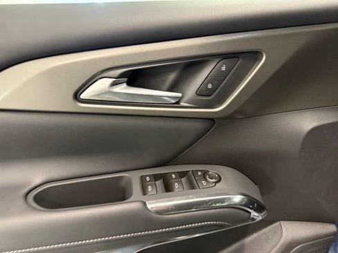 New 2026 Chevrolet Traverse LT image 15