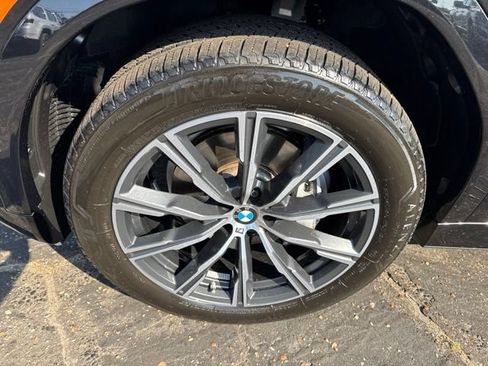 Used 2025 BMW X6 xDrive40i w/ Parking Assistance Package AWD/4WD image 9