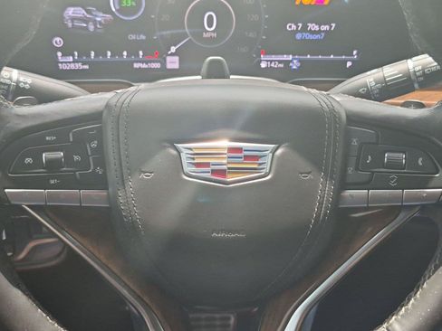 Used 2023 Cadillac Escalade Sport Platinum w/ Heavy-Duty Trailer Package AWD/4WD image 17