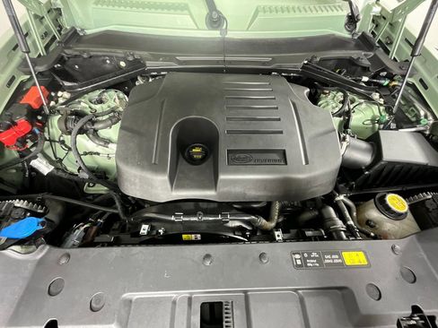 Certified 2023 Land Rover Defender 110 75th Limited Edition image 25