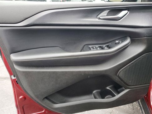 Used 2023 Jeep Grand Cherokee L Laredo image 24