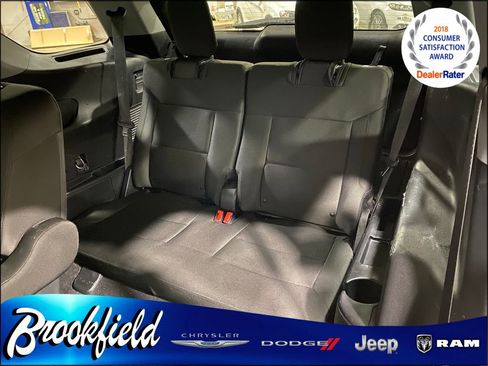 Used 2022 Ford Explorer XLT image 18