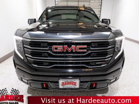 Used 2024 GMC Sierra 1500 AT4 w/ Technology Package AWD/4WD image 7