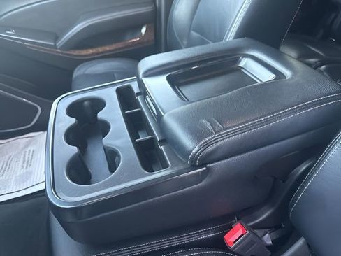 Used 2020 Chevrolet Suburban LS image 13