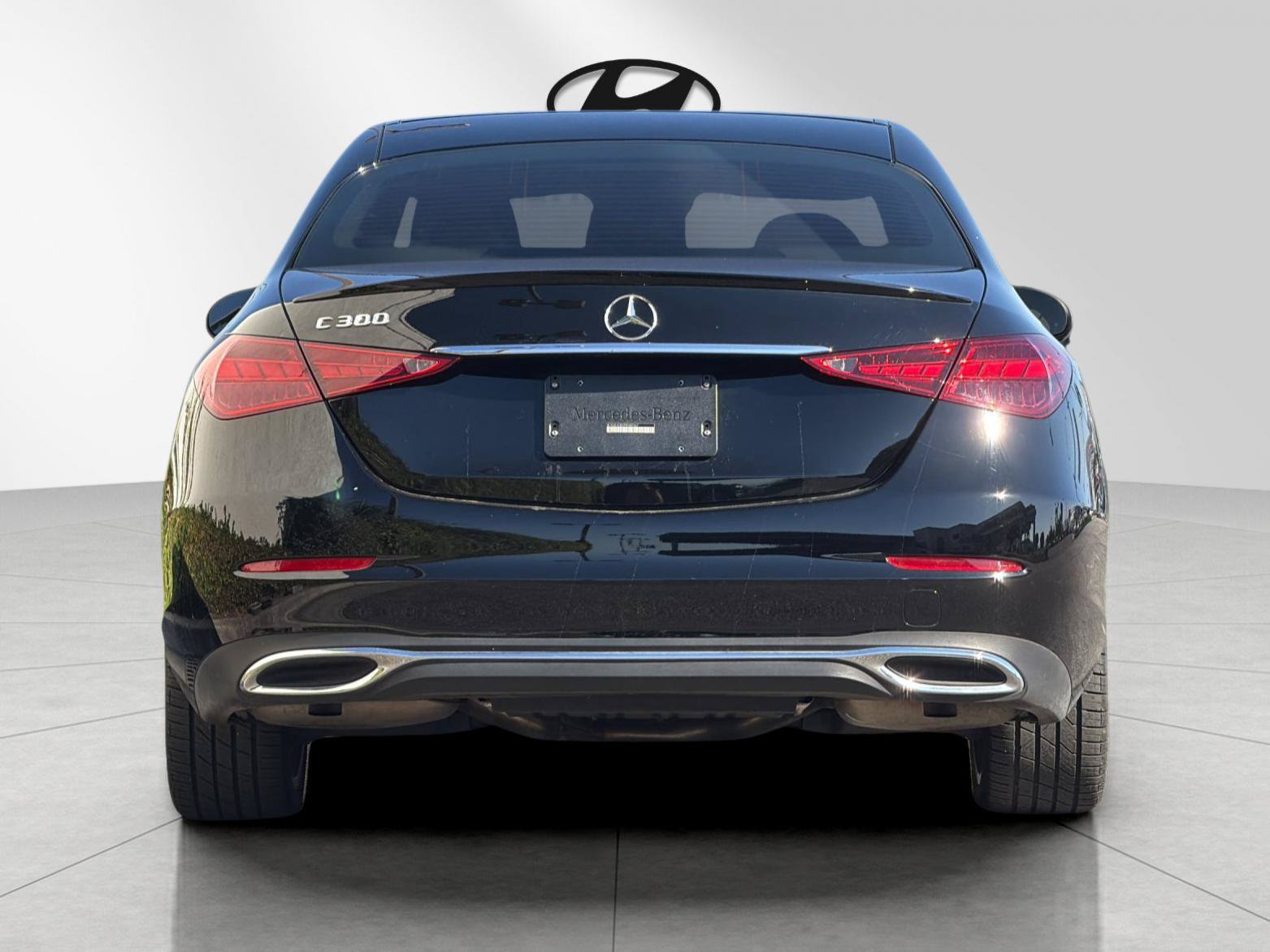 Used 2023 Mercedes-Benz C 300 Sedan image 4