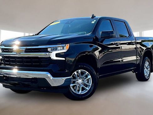 Used 2023 Chevrolet Silverado 1500 LT AWD/4WD image 3
