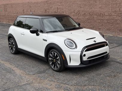 Used 2024 MINI Cooper SE w/ Signature Upholstery Package