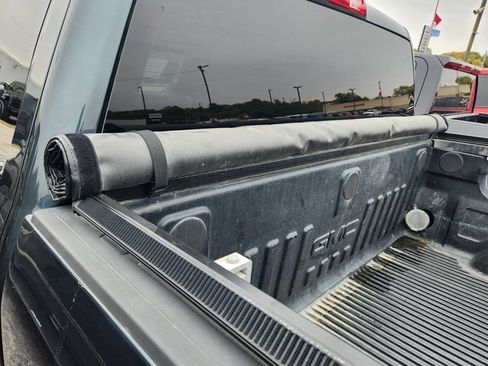 Used 2018 GMC Sierra 1500 SLE w/ SLE Fleet Preferred Package image 8