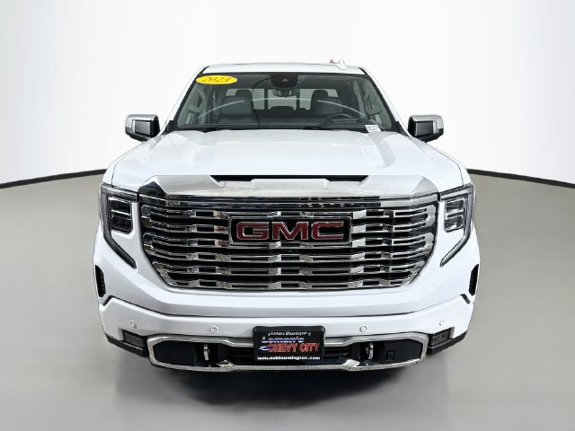 Used 2023 GMC Sierra 1500 Denali w/ Denali Reserve Package AWD/4WD image 2