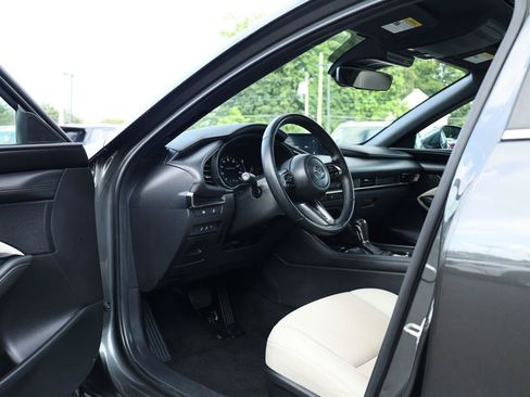 Used 2024 MAZDA MAZDA3 s FWD image 12