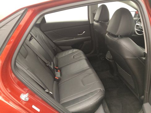 Used 2023 Hyundai Elantra Limited FWD image 19