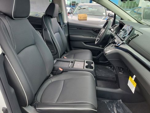 New 2026 Honda Odyssey Elite image 6