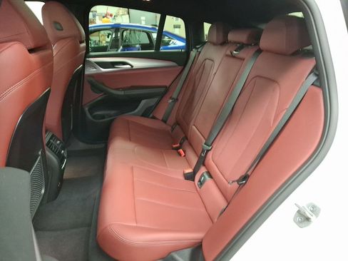 Used 2024 BMW X4 xDrive30i w/ Premium Package image 7