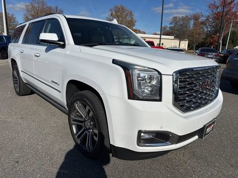 Used 2018 GMC Yukon XL Denali w/ Denali Ultimate Package image 5