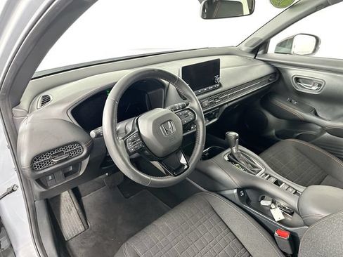 Used 2023 Honda HR-V Sport image 19