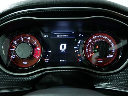 Used 2016 Dodge Challenger SRT Hellcat image 21