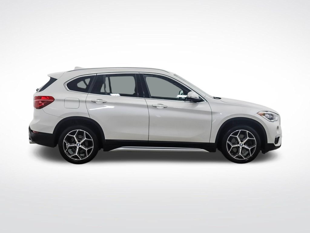 Used 2019 BMW X1 xDrive28i w/ Convenience Package AWD/4WD image 4