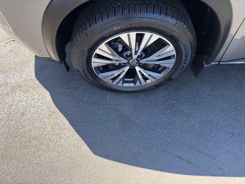 Used 2021 Nissan Rogue SV w/ Premium Package AWD/4WD image 34