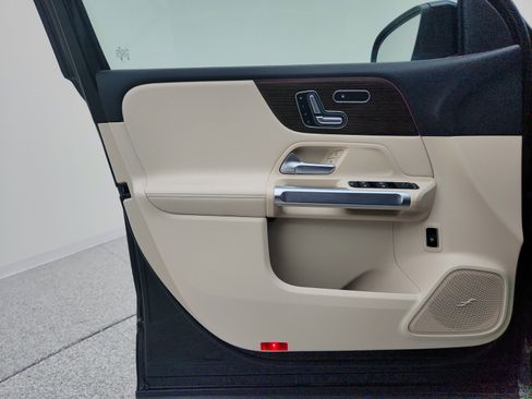 Certified 2024 Mercedes-Benz EQB 250+ image 22