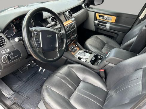 Used 2016 Land Rover LR4 image 12