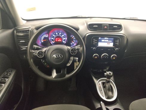 Used 2019 Kia Soul FWD image 22
