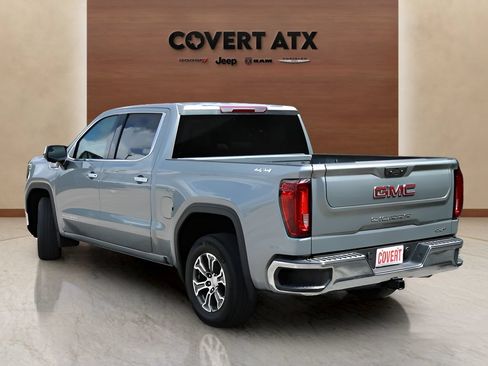 Used 2025 GMC Sierra 1500 SLT AWD/4WD image 3