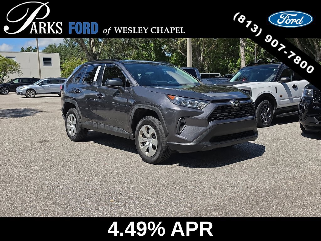 Used 2021 Toyota RAV4 LE AWD/4WD image 1