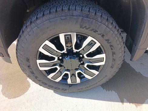 Certified 2026 GMC Sierra 2500 Denali Ultimate w/ Snow Plow Prep/Camper Package AWD/4WD image 9