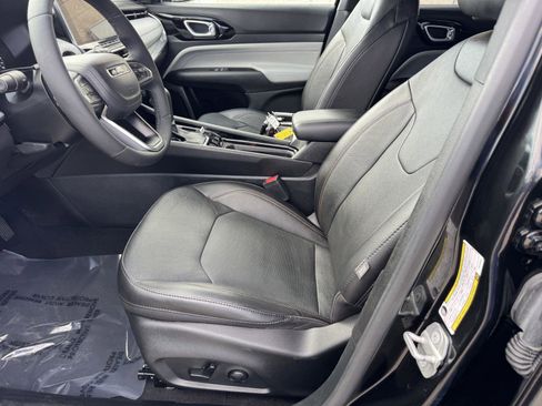 Used 2023 Jeep Compass Limited AWD/4WD image 13