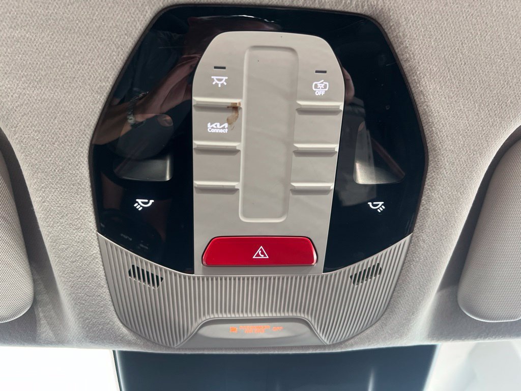 Used 2025 Kia K4 FWD image 43