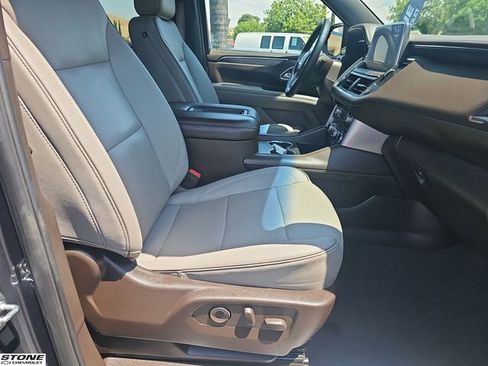 Certified 2024 GMC Yukon XL SLT AWD/4WD image 24