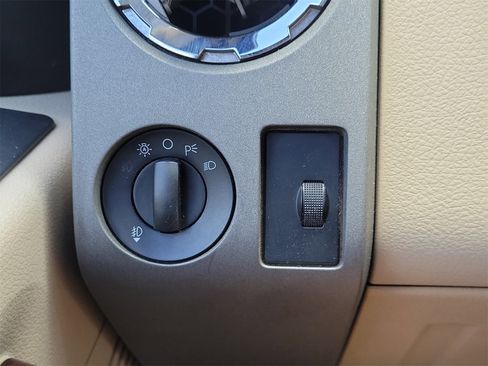 Used 2008 Ford F250 Lariat image 31